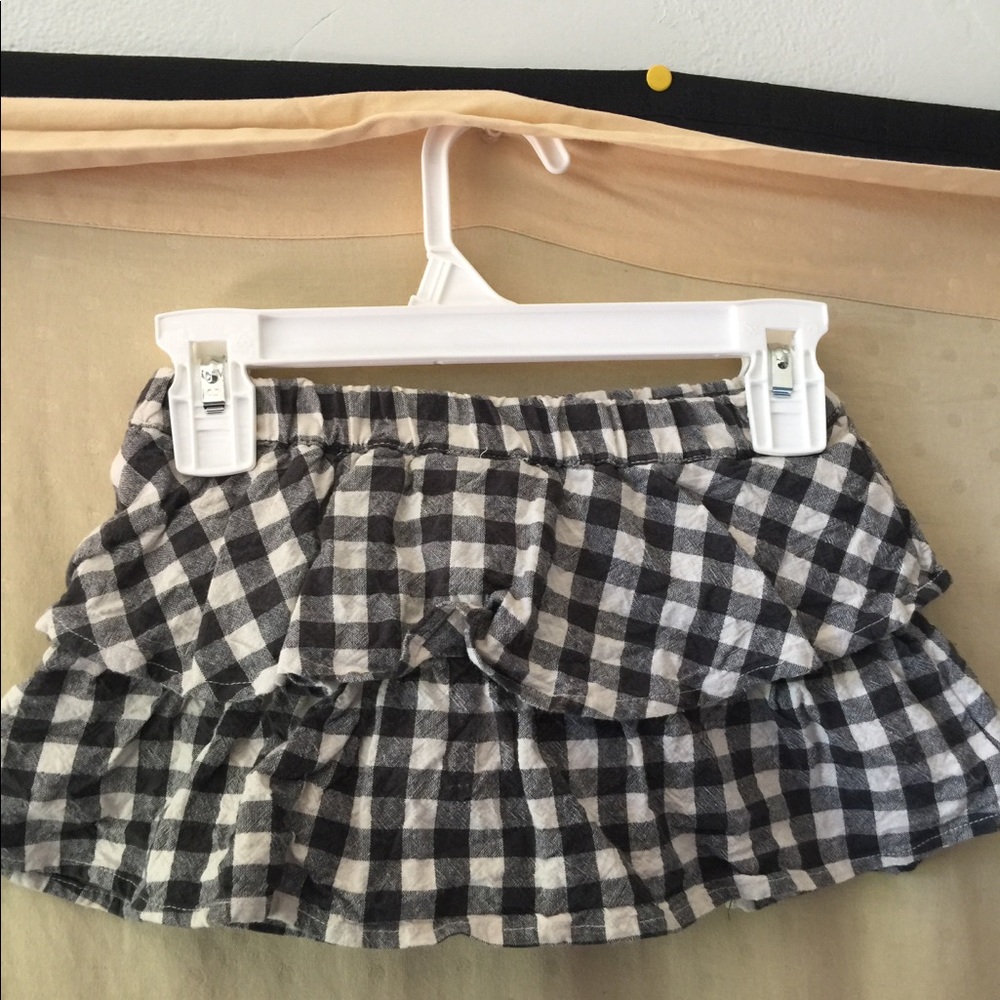 AUTH TEA RUFFLED BLOOMER GREY WHITE PLAID SKORT - Picture 4 of 5